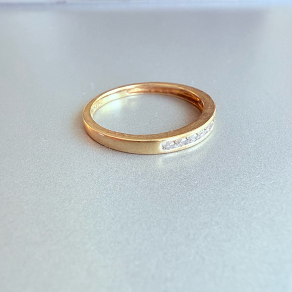 10K Solid Yellow Gold Diamond Round Channel Set Stackable Band Ring SIZE 7 - Picture 7 of 9